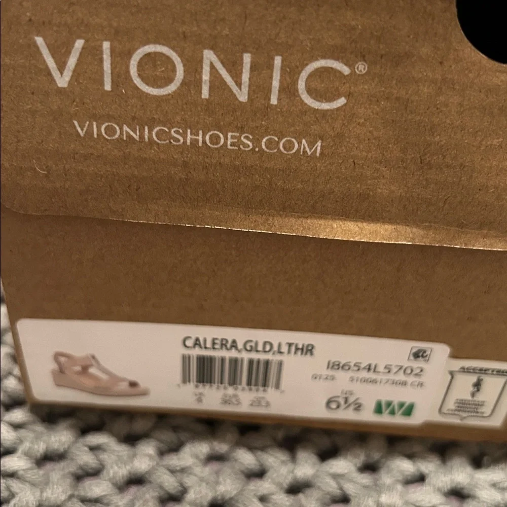 Vionic Calera Gold Wedge 6.5 Wide